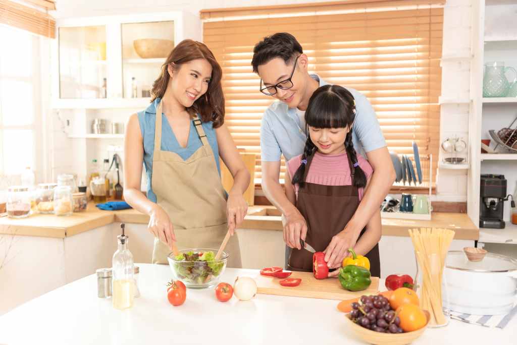 memasak makanan sendiri