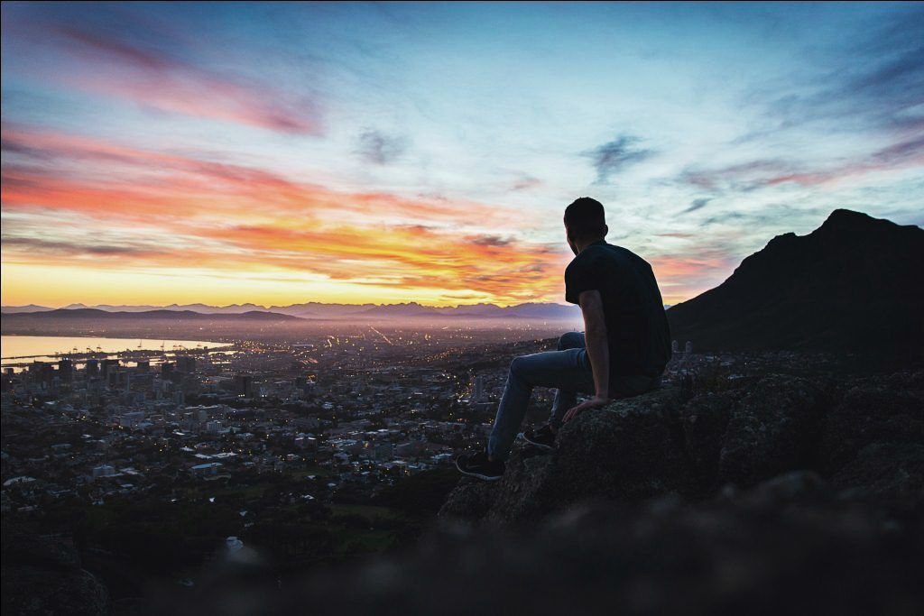 Mengapa Menatap Langit Malam Baik untuk Kesehatan Emosional